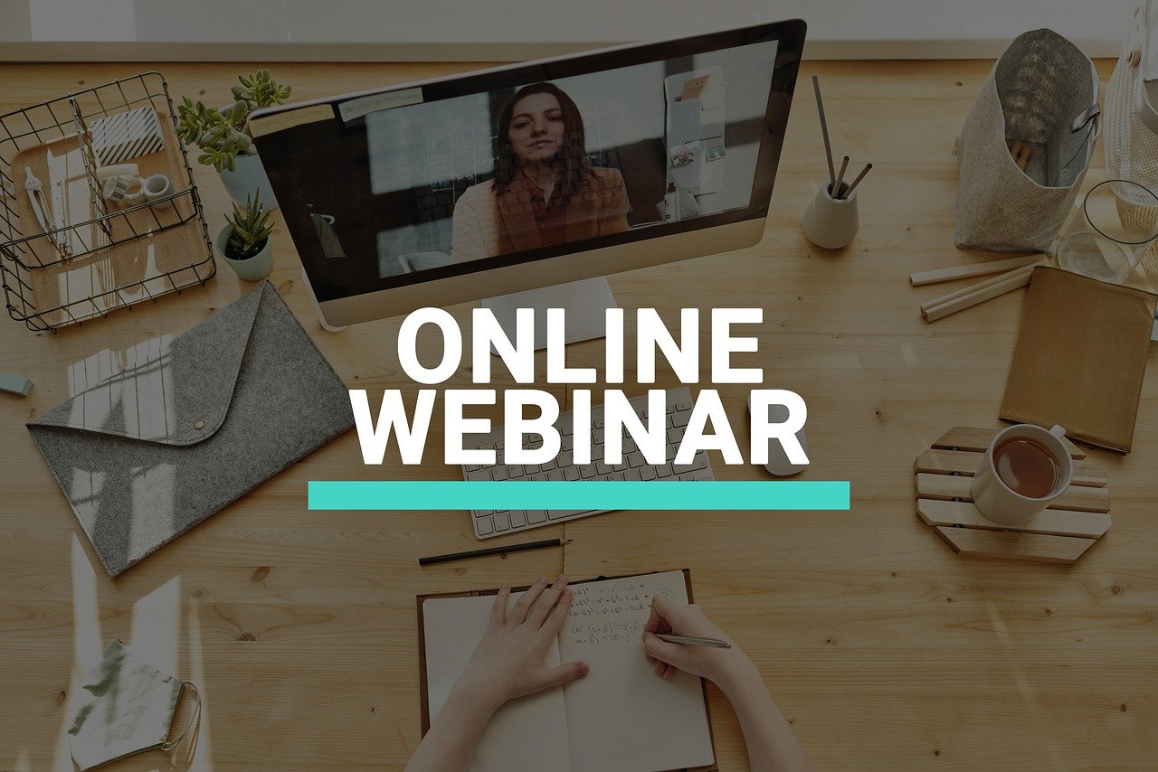 Online podujatia a webináre: Spôsob komunikácie a vzdelávania